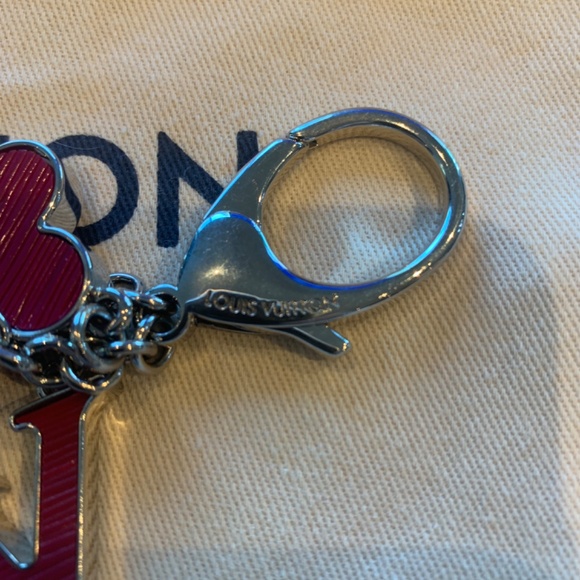 Louis Vuitton Authentic Metal bijoux sac fleur de epi Rubis Key Chain Bag Charm - Picture 4 of 16